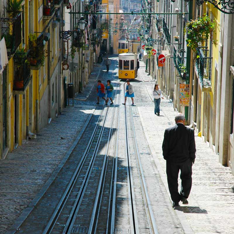 Rua da Bica – Chiado & Bairro Alto