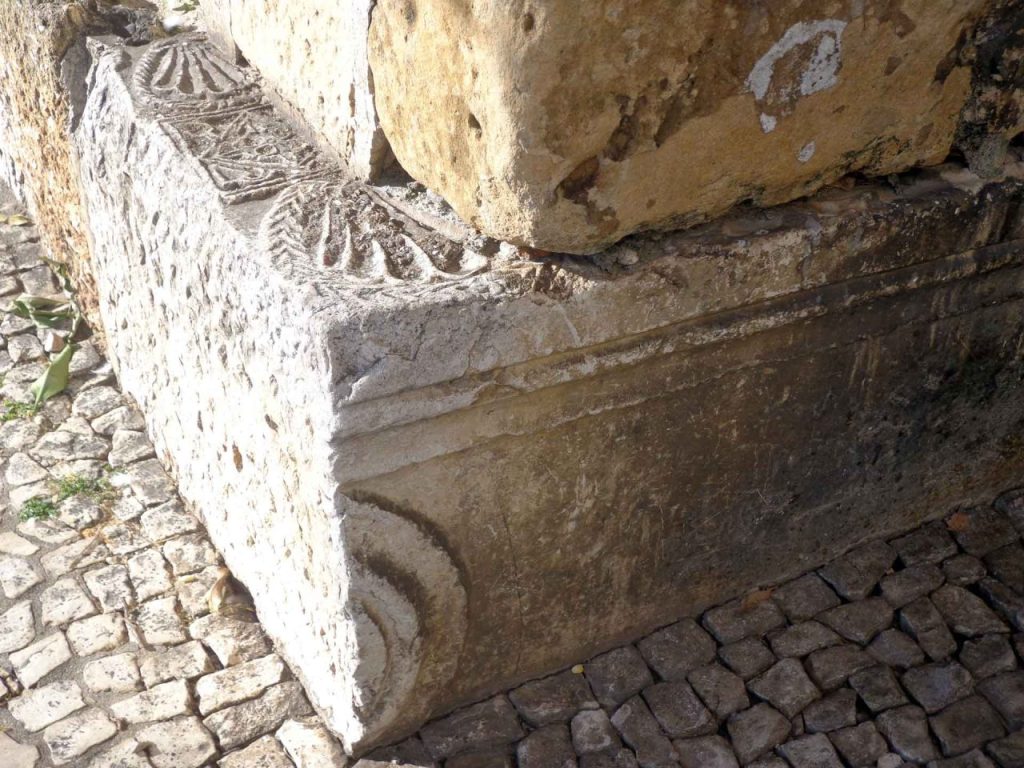 Do Teatro Romano à Sé